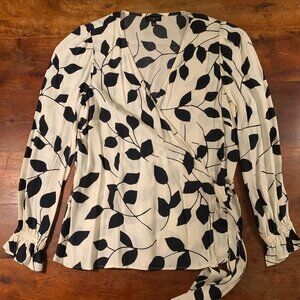 Talbots Women's V-Neck Wrap Blouse Top - Black & White Leaf Print - Size Medium